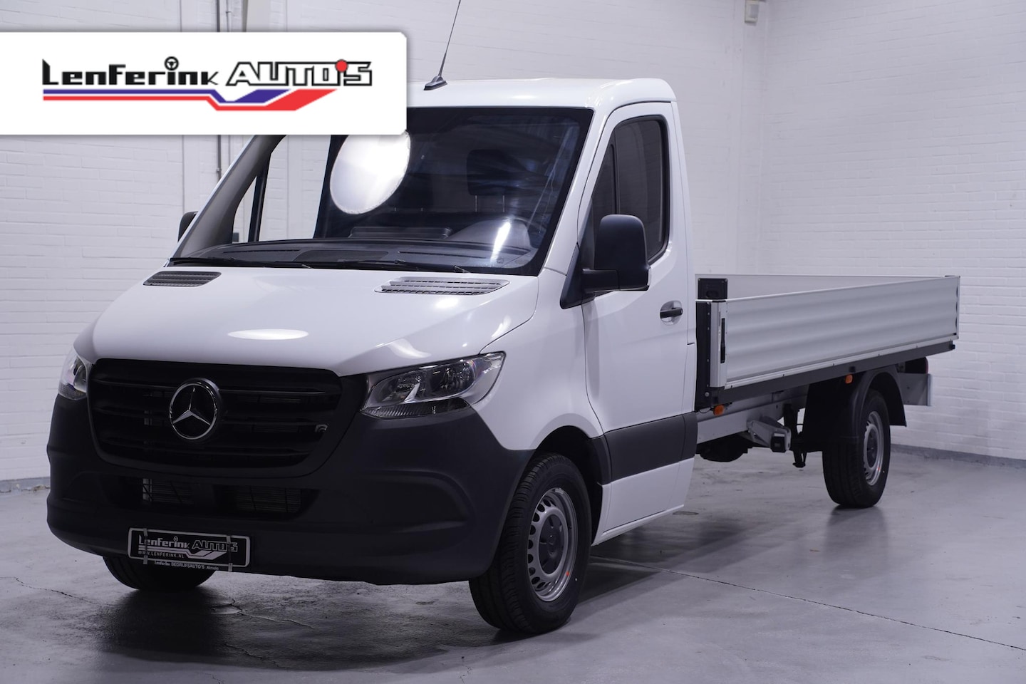 Mercedes-Benz Sprinter - 317 CDI 170 pk Automaat Pick Up / Open Laadbak Airco, Cruise control, Apple Carplay, LxBxH - AutoWereld.nl