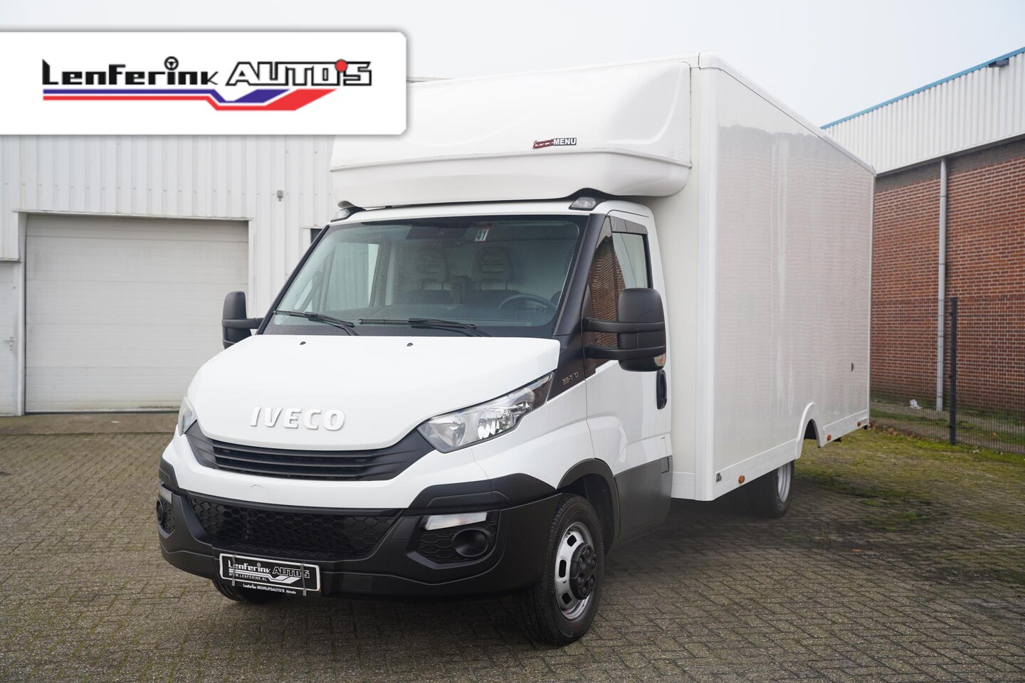 Iveco Daily - 35C14 140 pk Bakwagen met Deuren 30m3 Airco ECC, Cruise Control, Luchtvering, LxBxH 530x22 - AutoWereld.nl