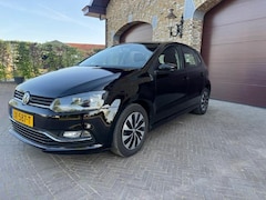 Volkswagen Polo - 1.0 BlueMotion Edition 95PK/Cruise/Airco/Navi/Bluetooth/Parkeersensoren/Elekt Ramen/Elekt