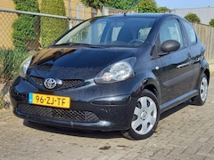 Toyota Aygo - 1.0 12v / Zuinige auto met nap