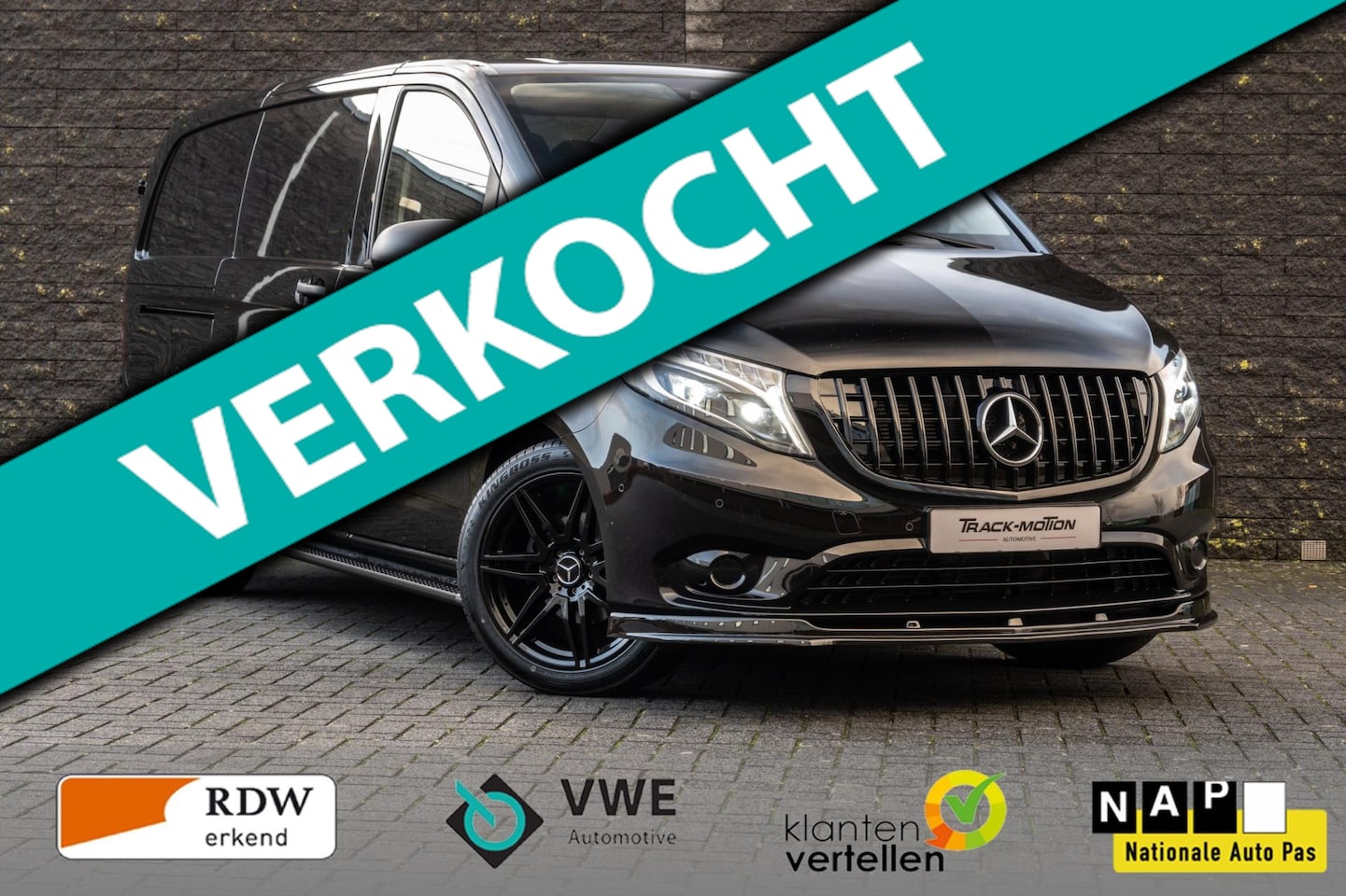 Mercedes-Benz Vito - 114 CDI Lang Black & Black 215 PK - AutoWereld.nl