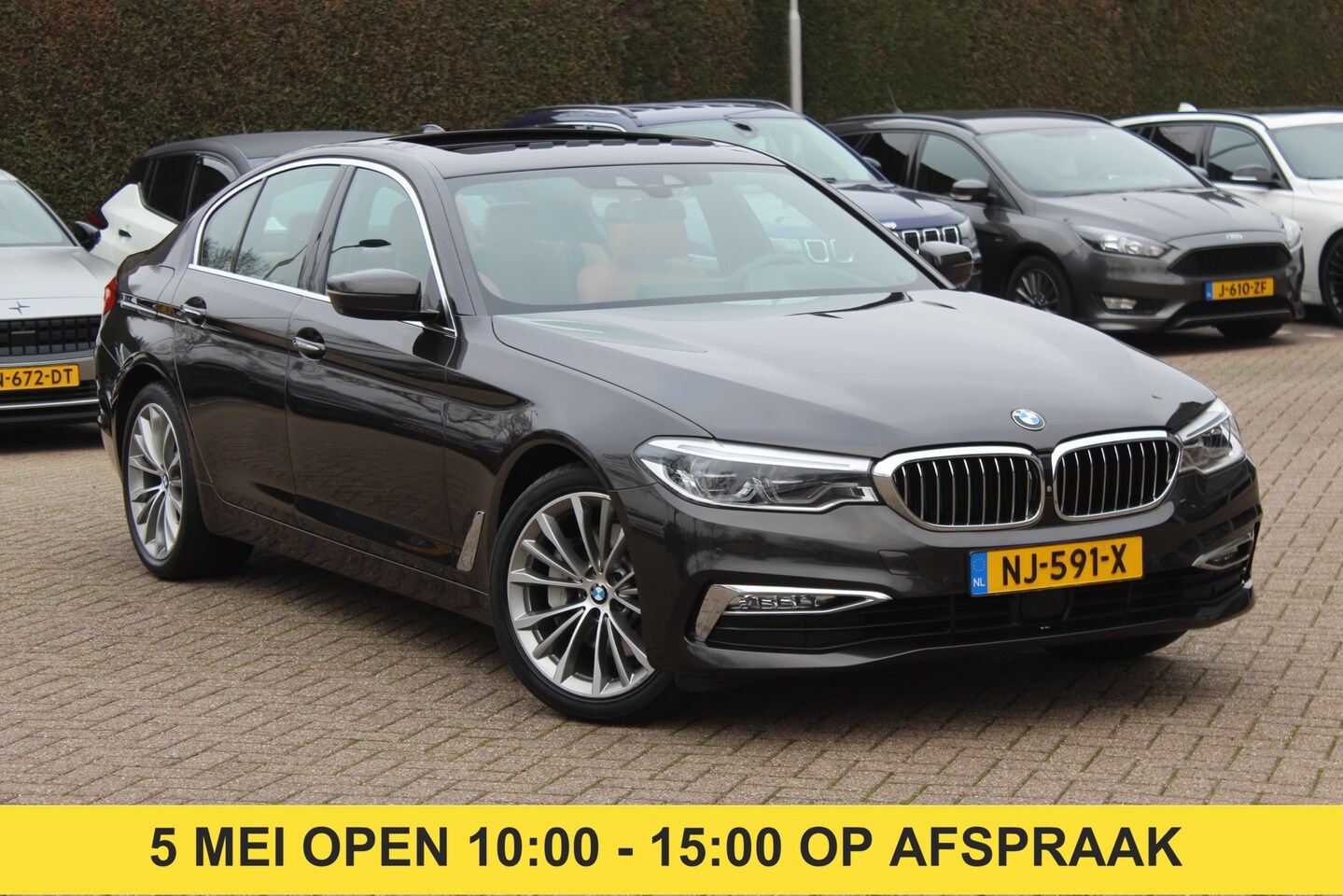 BMW 5-serie - 530i High Exe. / Trekhaak / Schuifdak / 360Camera / Head-up / 19'' / Bruin Leder / Apple C - AutoWereld.nl