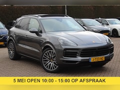 Porsche Cayenne - 3.0 E-Hybrid / Trekhaak / Panoramadak / 360Camera / Head-up / 21'' / Keyless / Bose / Spor