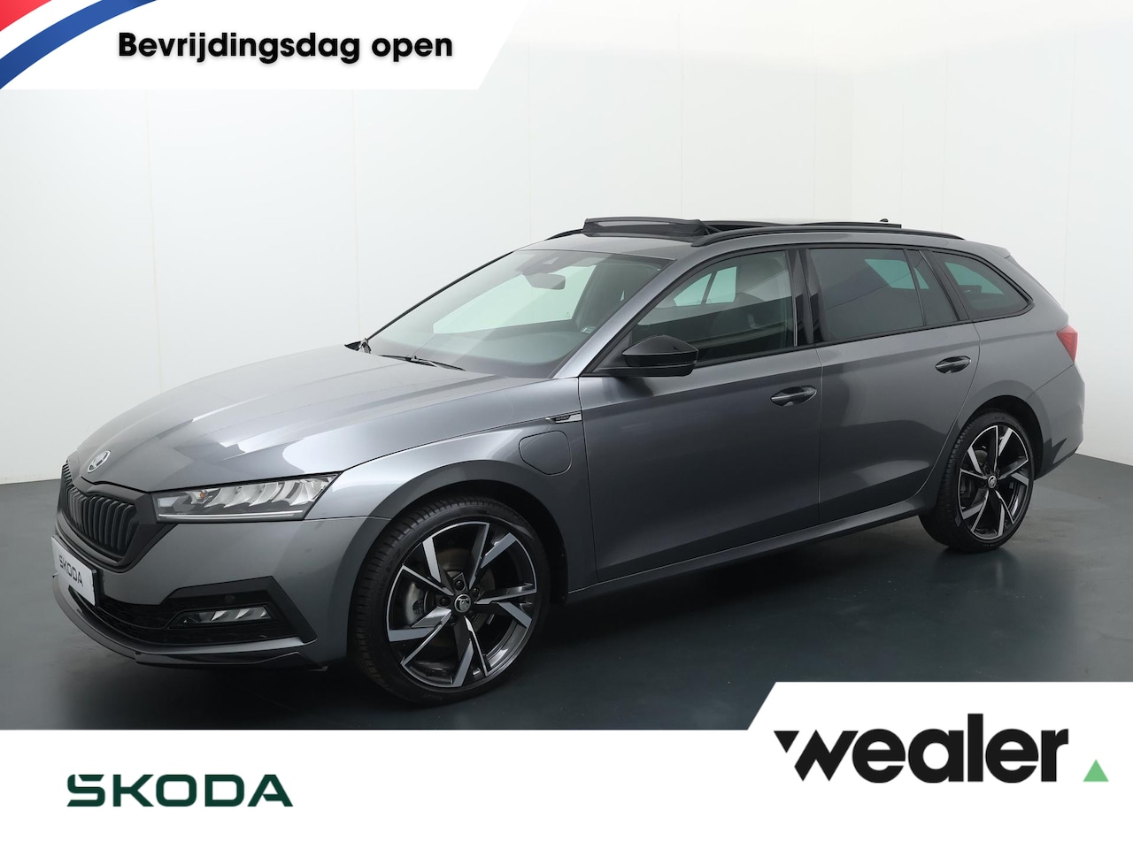 Skoda Octavia Combi - 1.4 TSI iV PHEV Sportline Business | 204 PK | Panoramadak  | El. Achterklep | Canton Sound - AutoWereld.nl