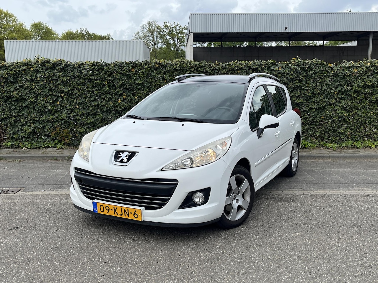Peugeot 207 SW - 1.6 VTi Première * Pano * Navi * Apk 04-2026 - AutoWereld.nl