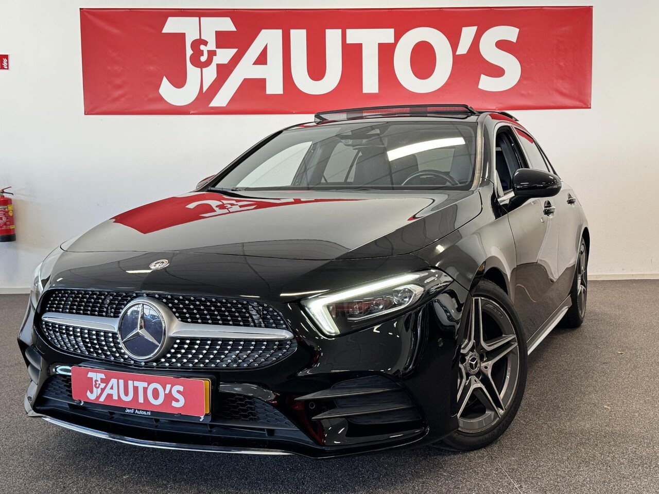 Mercedes-Benz A-klasse - 250 AMG-LINE NAVIGATIE/CAMERA, PANORAMA, CRUISE - AutoWereld.nl