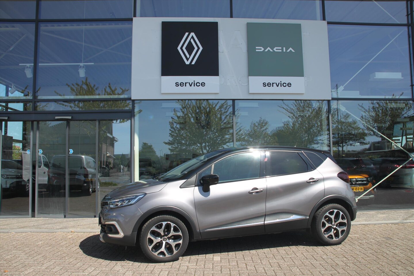 Renault Captur - 90PK-DYNAMIQUE-47DKM-NAVI-CAMERA-BLIND SPOT- - AutoWereld.nl