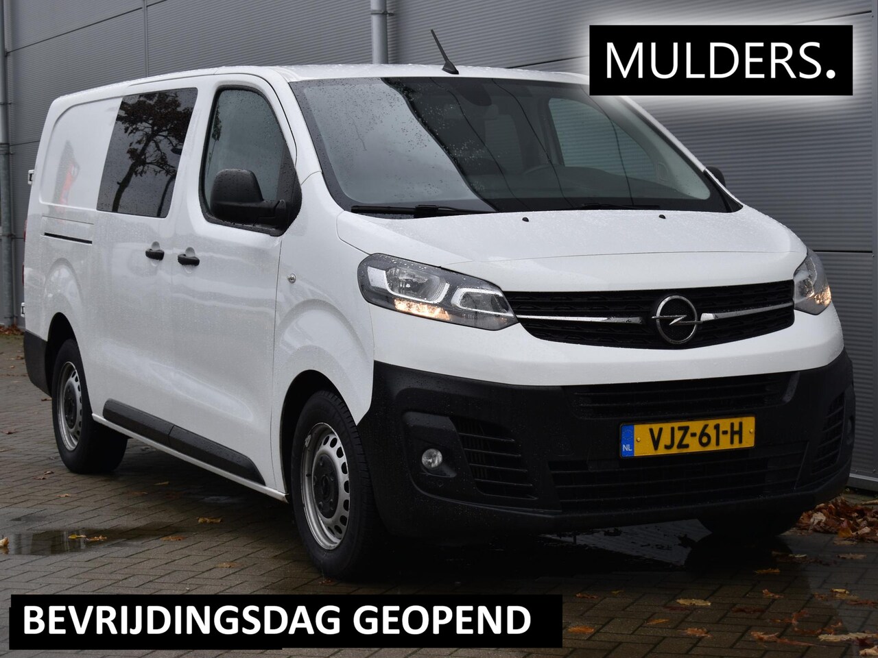 Opel Vivaro - 2.0 CDTI 150 pk L3H1 DC Edition / BLiS / trekhaak / navi / camera - AutoWereld.nl