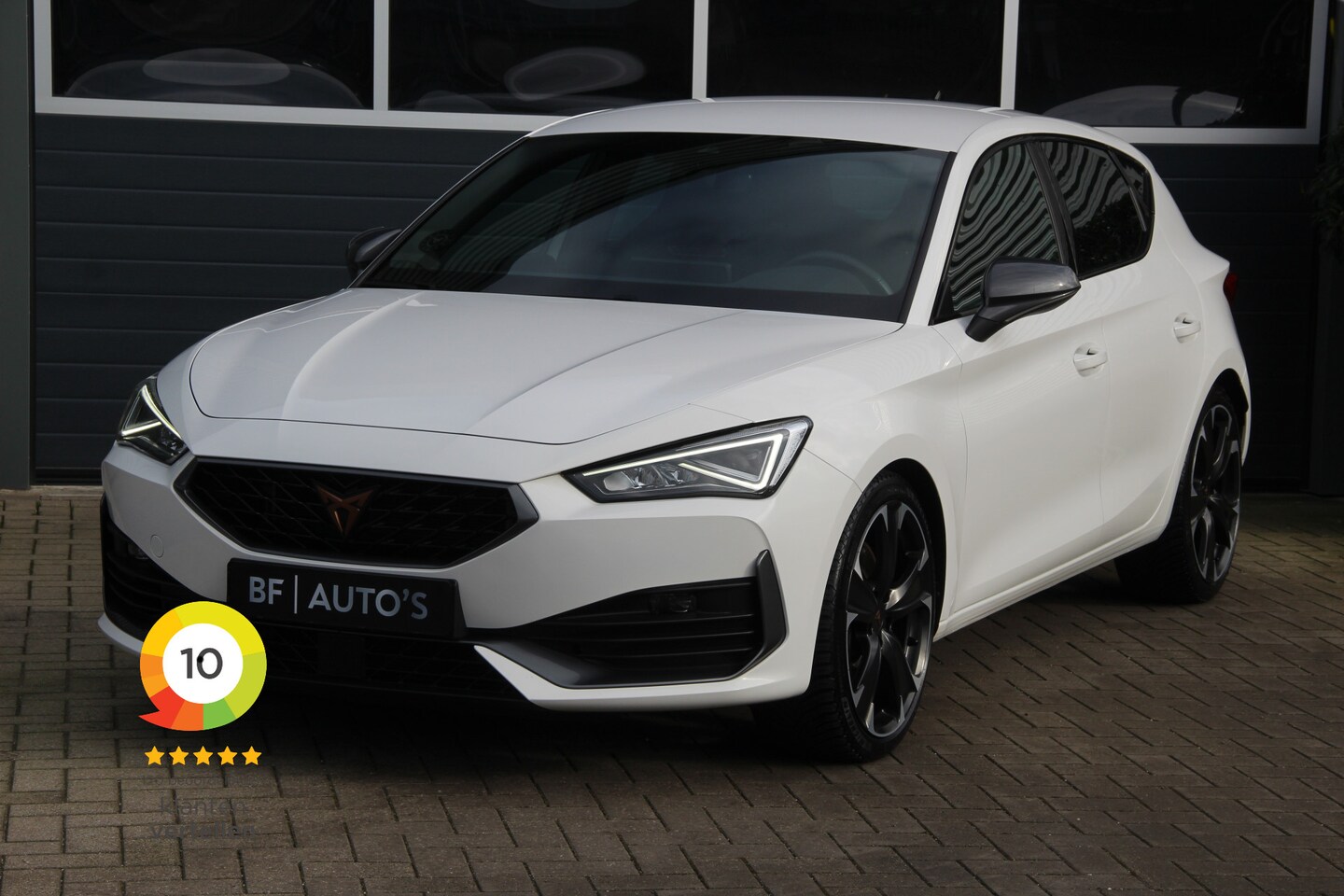 CUPRA Leon - 2.0 TSI VZ 300Pk | Keyless-Go | Sfeerverlichting | Apple CarPlay | DIGI-DASH | ACC | Lane - AutoWereld.nl
