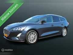 Ford Focus Wagon - 1.0 EcoBoost Titanium Business 125 PK, Stuur/stoel verwarming, Pdc voor + achter, Full led