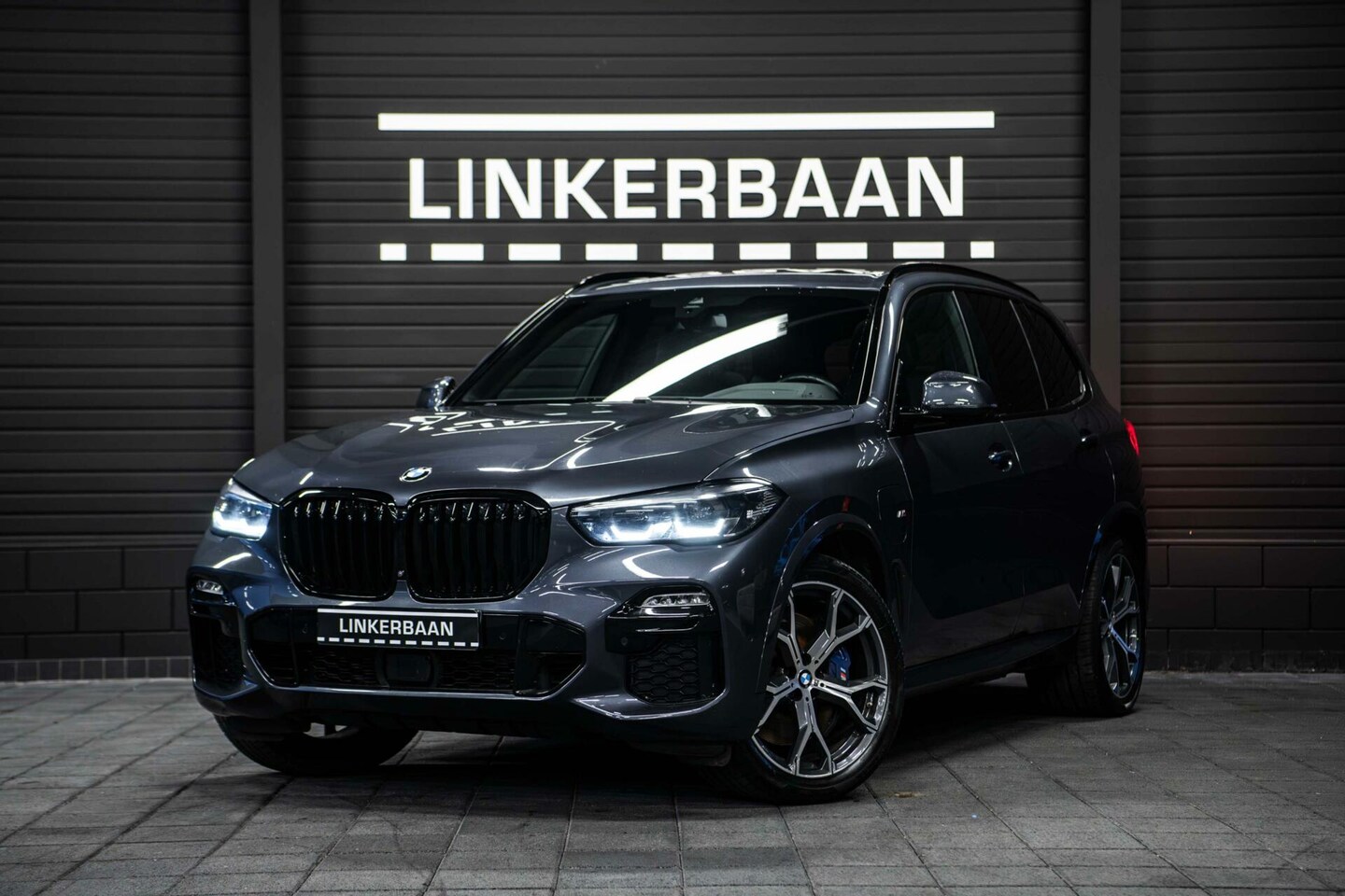 BMW X5 - xDrive45e Hybrid | M Sport | Panodak | 4W sturing | Trekhaak | Leder | 21 inch | - AutoWereld.nl