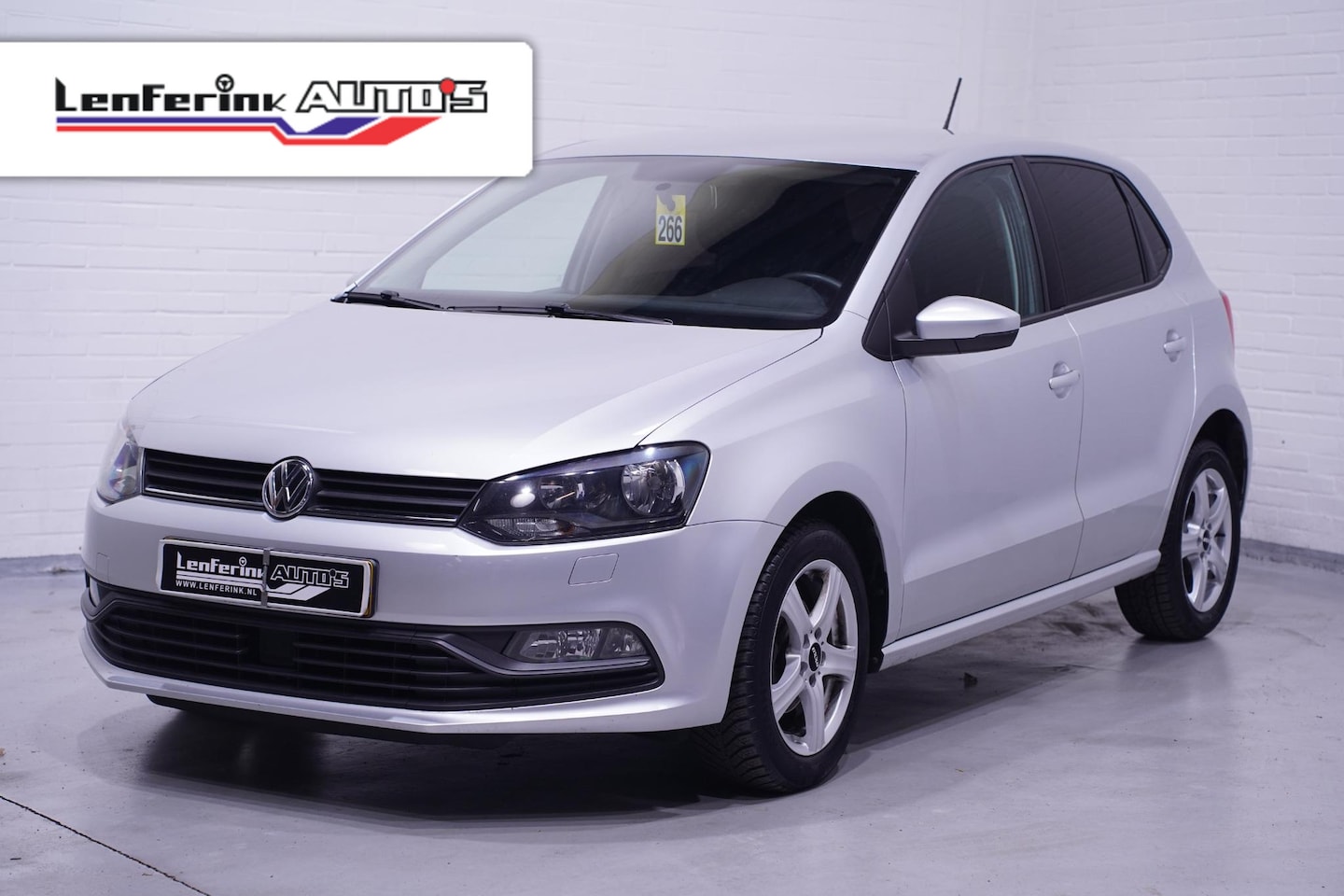 Volkswagen Polo - 1.4 TDI BlueMotion Airco Winterpakket Mistlampen All-seasonbanden - AutoWereld.nl