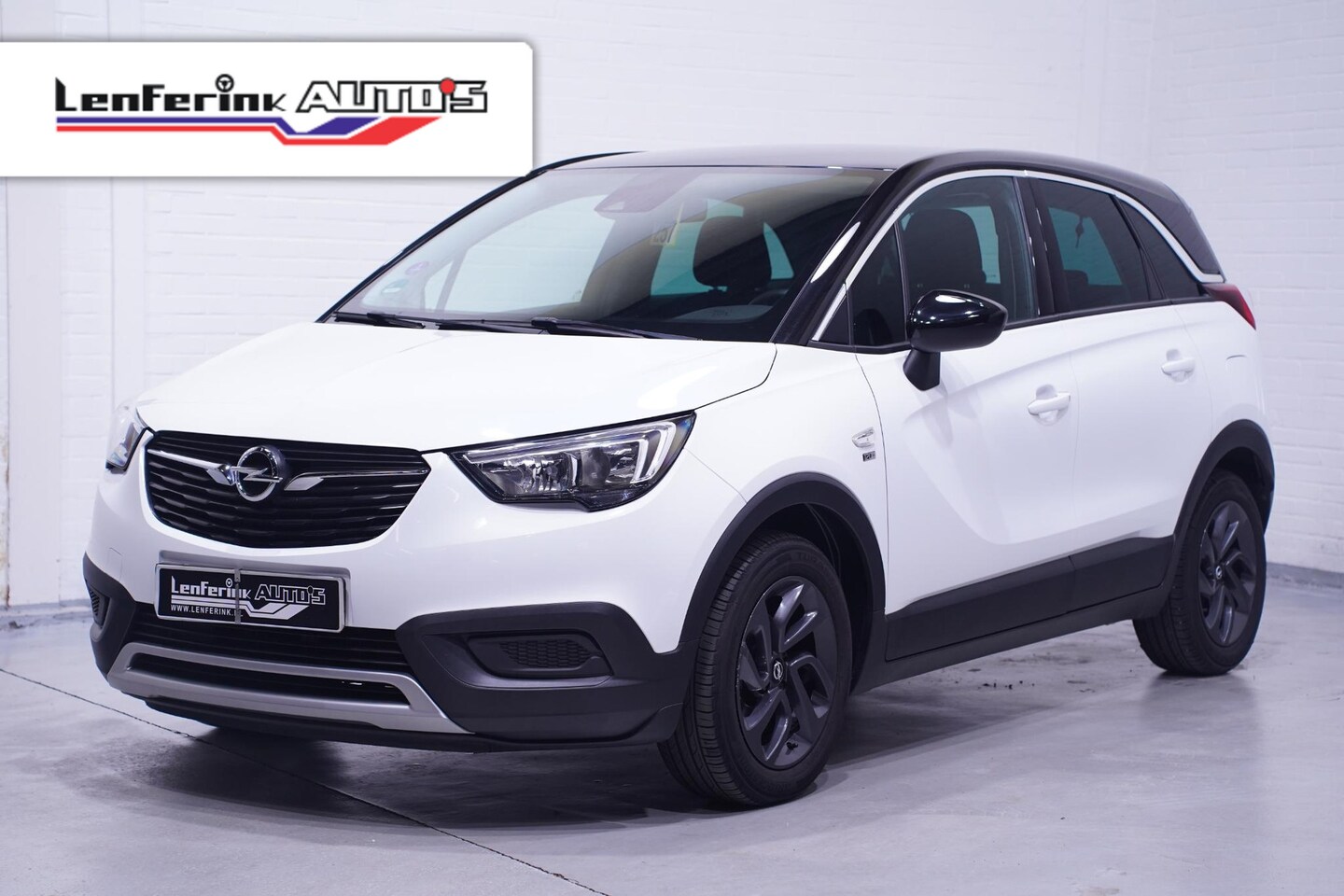 Opel Crossland X - 1.2 120 Jaar Edition Navi PDC 1e Eig. NAP Rijklaar! - AutoWereld.nl