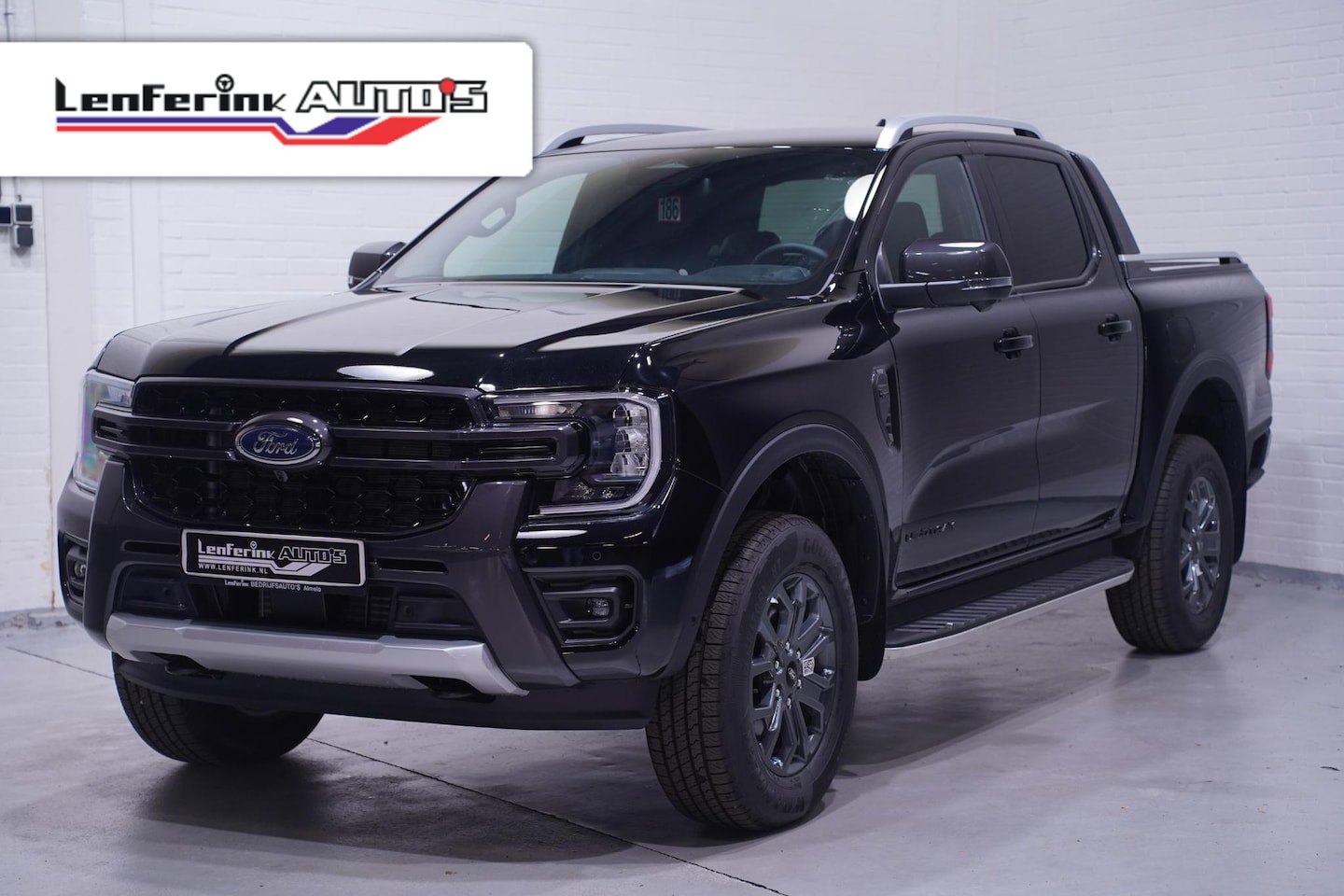 Ford Ranger - 2.0 TDCi 205 pk Wildtrack Aut. 2-Zits Navi, LED Leder Zwart, 360 Camera, Adapt. Cruise, 18 - AutoWereld.nl