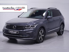 Volkswagen Tiguan - 2.0 TDI 150 pk Aut. Grijs Kenteken 2-Zits Navi Panoramadak, LED IQ Light Koplampen, Trekha