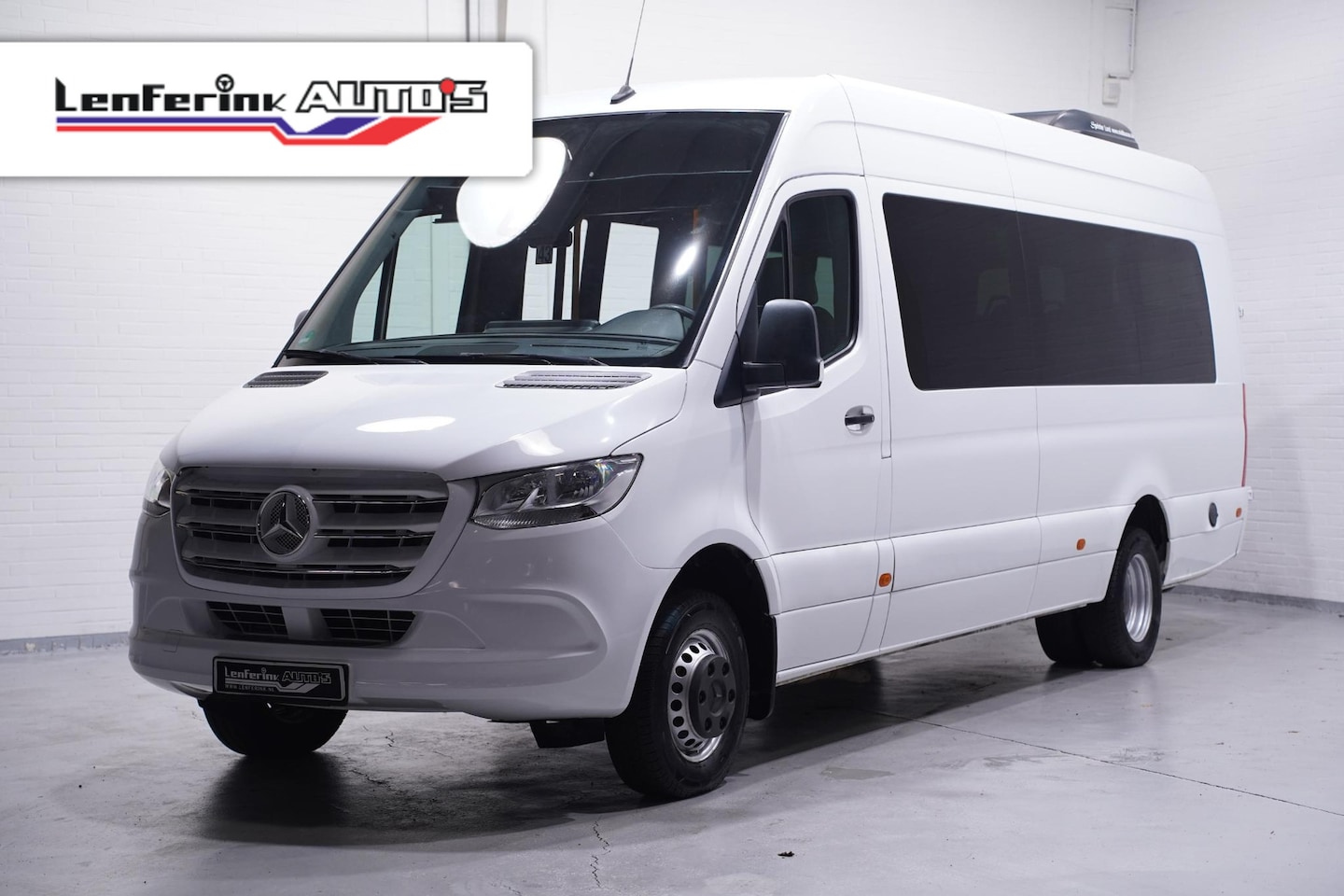 Mercedes-Benz Sprinter - 516 CDI 163 pk Automaat Nieuwe motor Airco Camera, Dubbel Lucht achter, 18 Persoons - AutoWereld.nl