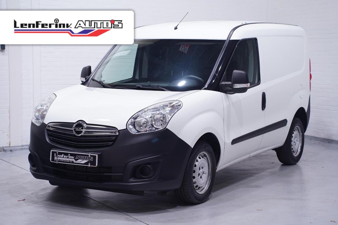 Opel Combo - 1.3 CDTi 95 pk L1H1 Edition Airco Elek. Pakket, APK 09-2025, 2-Zits - AutoWereld.nl
