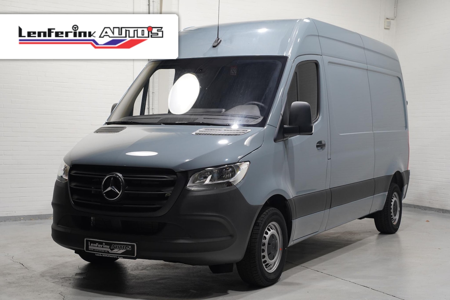 Mercedes-Benz Sprinter - 215 CDI 150 pk L2H2 Airco, Audiosysteem, 2-Zits Nieuw, Elek. Pakket - AutoWereld.nl