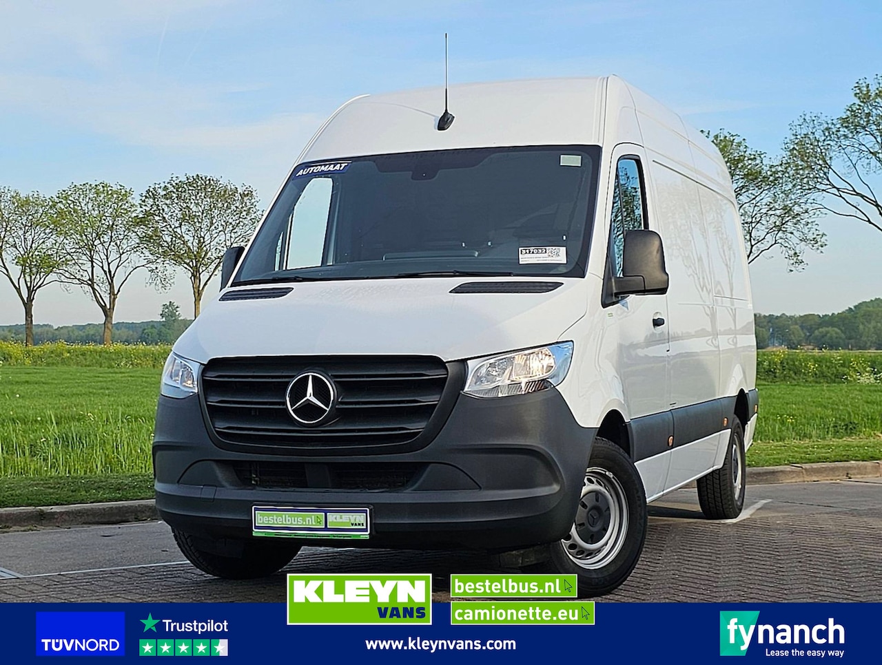 Mercedes-Benz Sprinter - 317 L2H2 3.5t-Trekhaak! - AutoWereld.nl