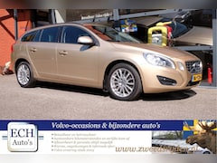 Volvo V60 - D2 115 pk Kinetic, Navi, 17 inch, Bluetooth