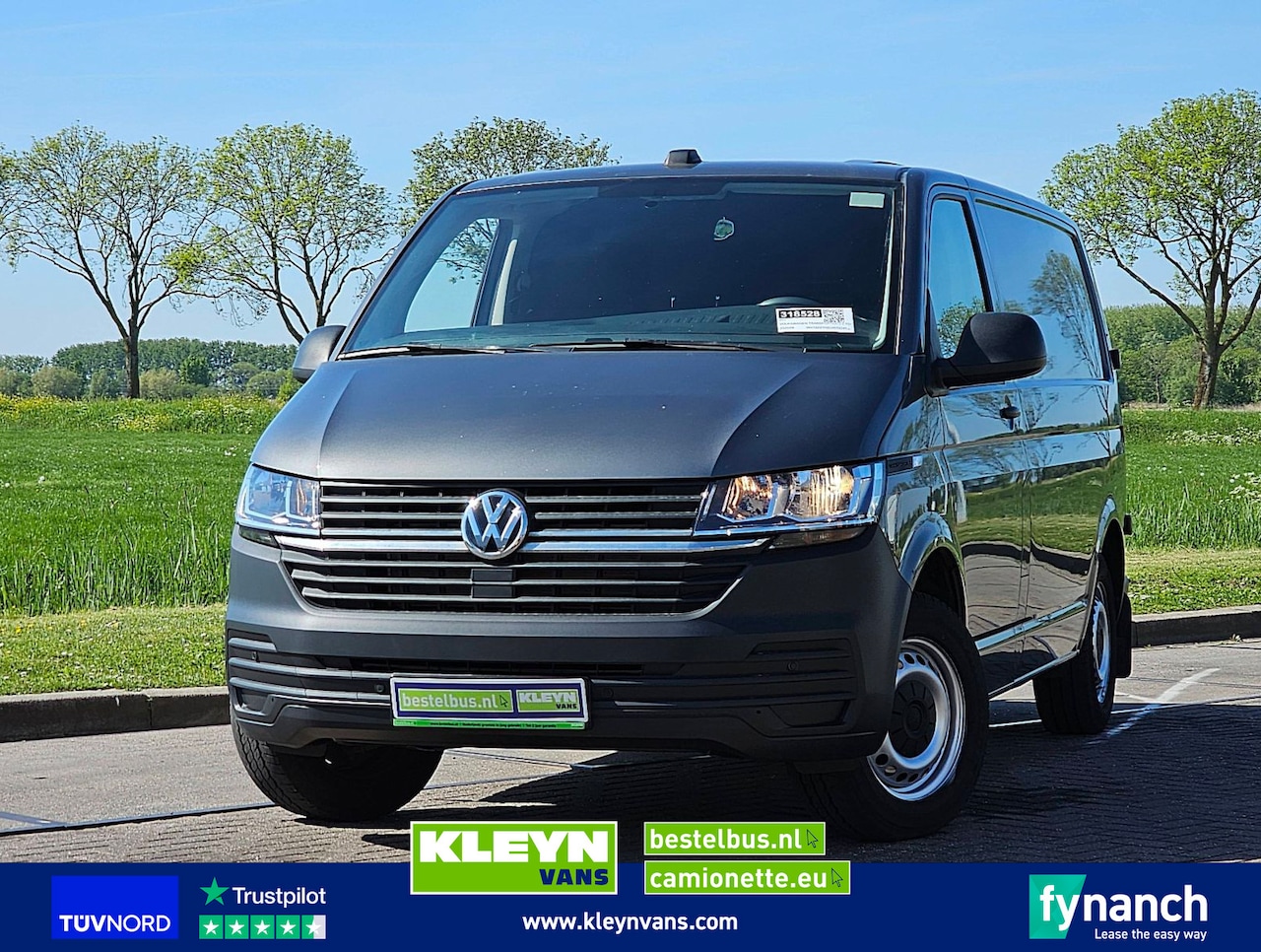 Volkswagen Transporter - 2.0 TDI T6.1 L1H1 Navi Euro6 - AutoWereld.nl