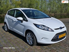 Ford Fiesta - 1.25 Limited 2e eigenaar dealer onderhouden airco elektrische ramen cv op afs