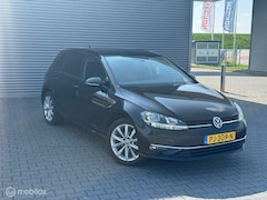 Volkswagen Golf - 1.0 TSI Highline Business R