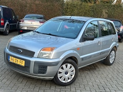 Ford Fusion - 1.4-16V Cool & Sound