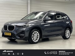 BMW X1 - sDrive20i High Executive / Sportline / Trekhaak 1800 KG / Stoelverwarming / Safety Pack /
