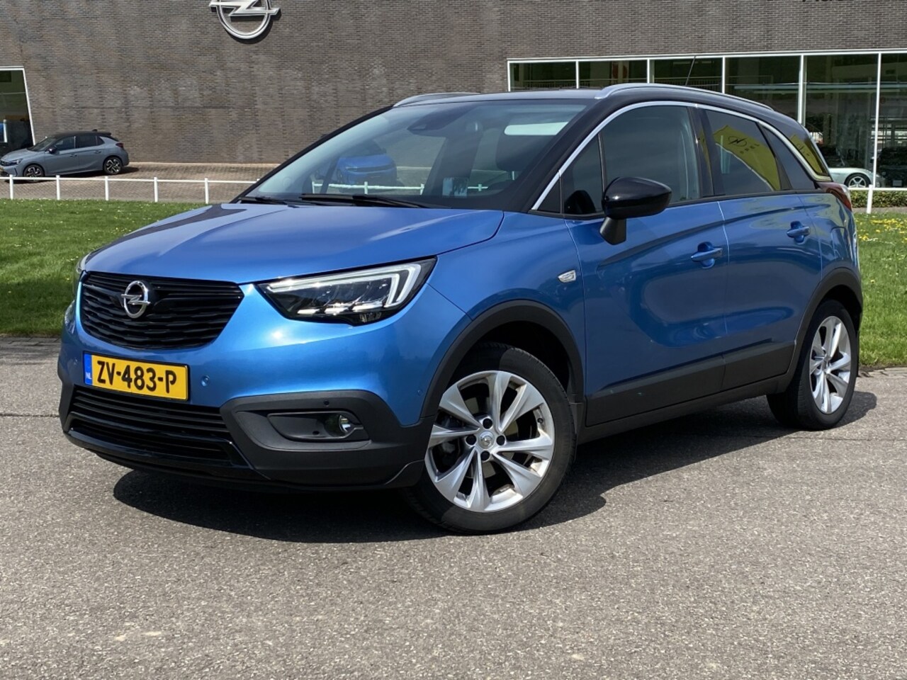 Opel Crossland X - 1.2 T Ultimate #RIJKLAAR# | Camera | Stoel/stuur verw. | Headup - AutoWereld.nl