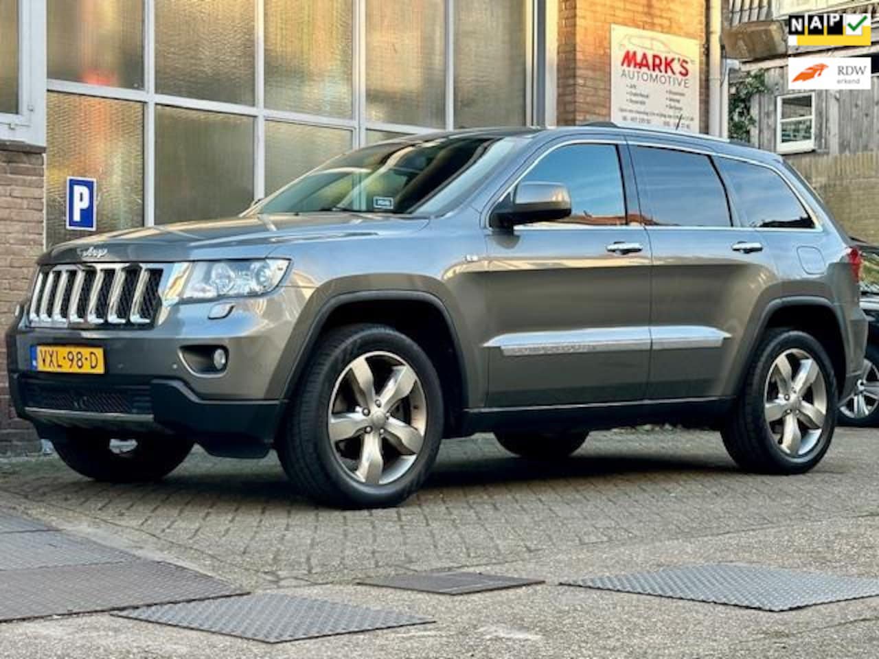 Jeep Grand Cherokee - 3.0 CRD Overland 3.0 CRD Overland - AutoWereld.nl