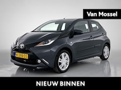 Toyota Aygo - 1.0 VVT-i x-play | Airconditioning | Camera | Lichtmetalen Velgen |