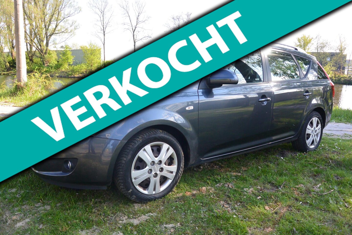 Kia Cee'd Sporty Wagon - 1.6 X-ecutive*airco*cruise*trekhaak*apk - AutoWereld.nl