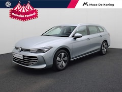 Volkswagen Passat Variant - 1.5eTSI/150PK Business DSG · Navigatie · Ergostoel · Camera+Parkeersensoren · Keyless