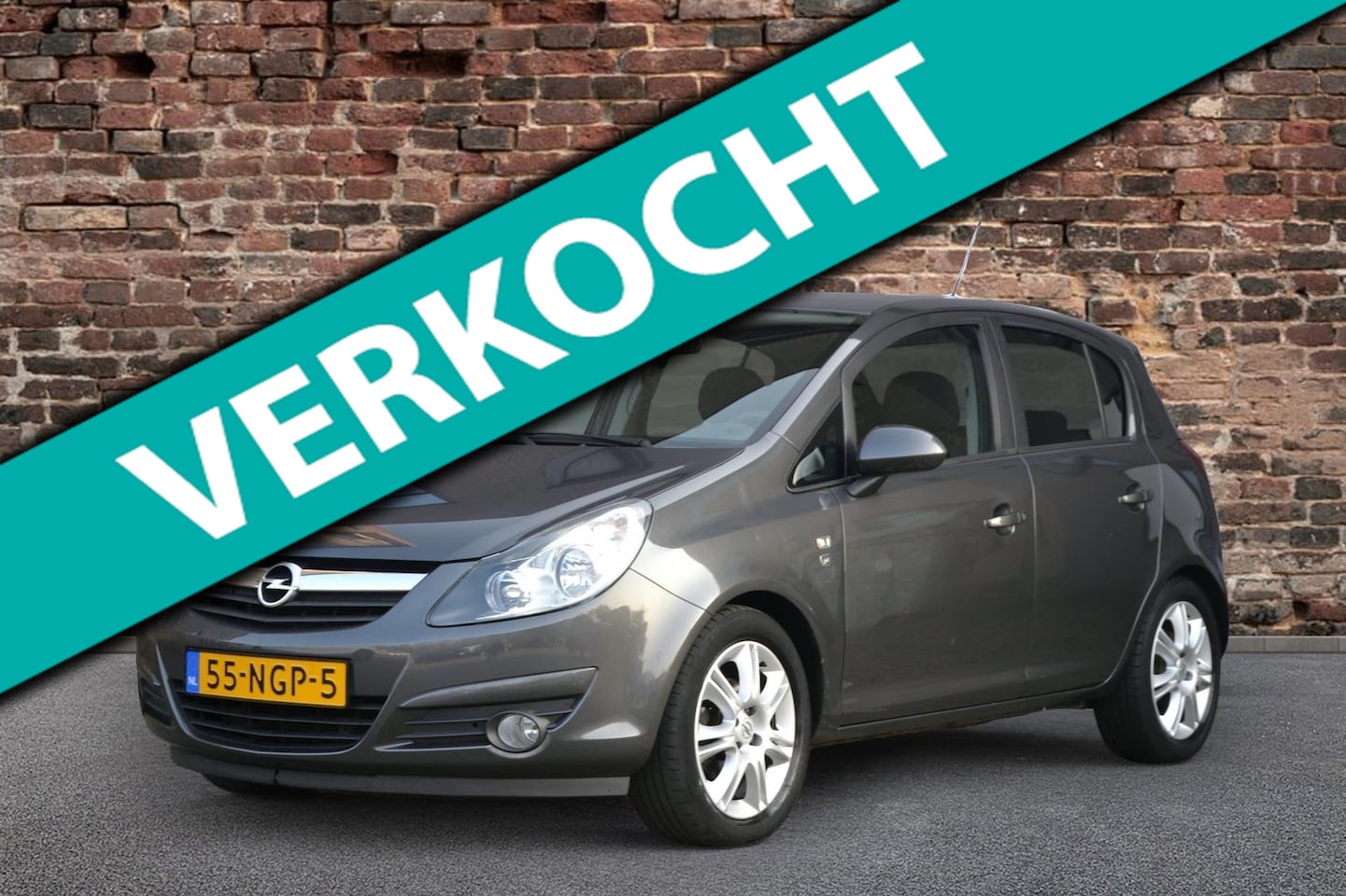 Opel Corsa - 1.4-16V '111' Edition | Cruise | Airco | LM Velgen - AutoWereld.nl