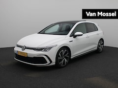 Volkswagen Golf - 1.5 eTSI R-Line | Automaat | Panorama Schuif/Kanteldak | Digital Cockpit | 18' Inch Bergam