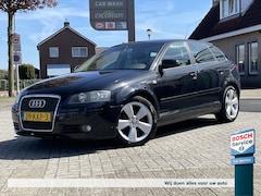 Audi A3 Sportback - 2.0 FSI Ambition / Cruise / Clima / Trekhaak / APK / Lichtmetaal
