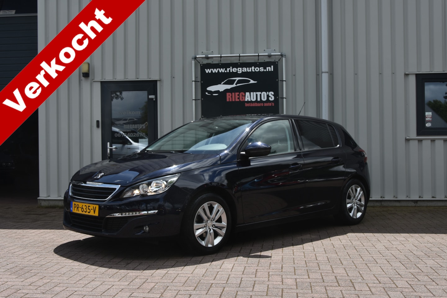 Peugeot 308 - 1.2 111PK Blue Lion, Panorama, Navigatie!! Trekhaak. - AutoWereld.nl