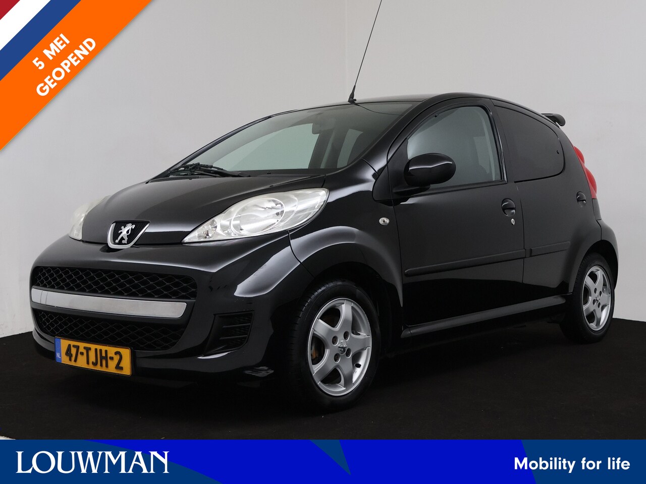 Peugeot 107 - 1.0-12V Black & Silver | Airco | Lichtmetalen velgen | Elektrische Ramen | Achterspoiler | - AutoWereld.nl