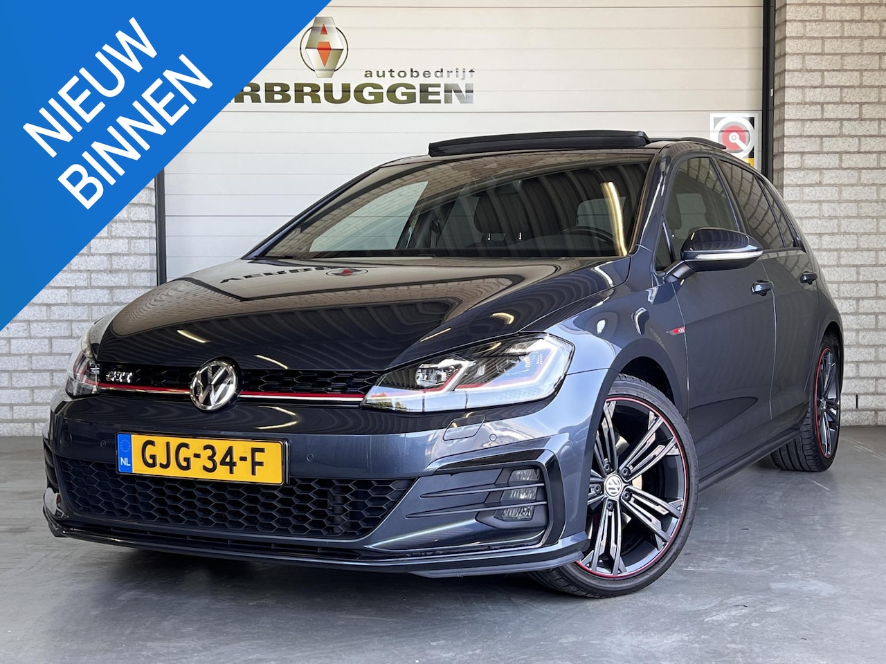 Volkswagen Golf - 2.0 TSI GTI | PanoDak | CarPlay | Keyless | BlindSpot - AutoWereld.nl