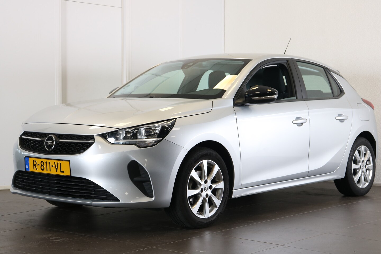 Opel Corsa - Opel 1.2 Edition 75pk Apple Carplay | Airco | Cruise control | DAB | LMV 16"| - AutoWereld.nl