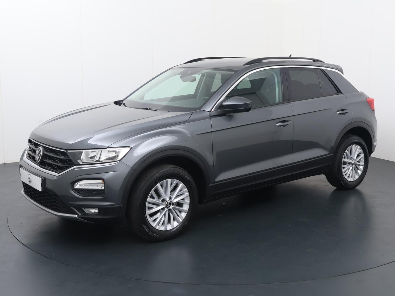 Volkswagen T-Roc - 1.5 TSI Style | 150 PK | Automaat | Adaptive cruise control | Parkeersensoren | - AutoWereld.nl