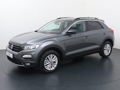 Volkswagen T-Roc - 1.5 TSI Style | 150 PK | Automaat | Adaptive cruise control | Parkeersensoren |