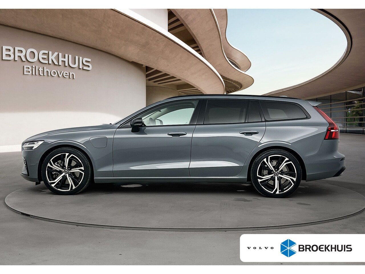 Volvo V60 - Volvo 2.0 T6 Plug-in hybrid AWD Plus Dark | Blis | Lederen bekleding | Stoel + Stuurverw. - AutoWereld.nl