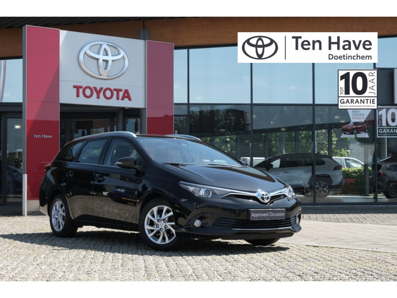 Toyota Auris Touring Sports - 1.2T Aspiration 116PK Automaat | DAB+ tuner | 16” lichtmetalen v - AutoWereld.nl
