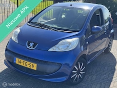 Peugeot 107 - 1.0 LAGE KM Nieuw APK