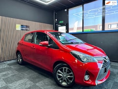 Toyota Yaris - 1.0 VVT-i Edition S 1e Eig Airco R camera Stoelverw Bluetooth Afneembare trekhaak