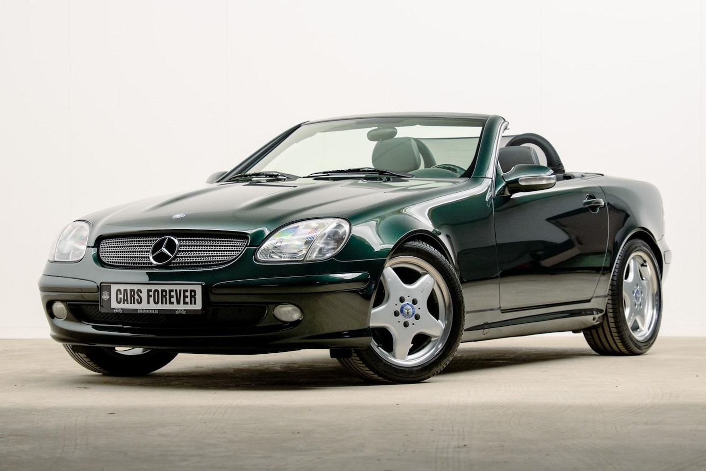 Mercedes-Benz SLK-klasse - 200 K | 16.718 Km | Origineel NL van 2e eigenaar | - AutoWereld.nl