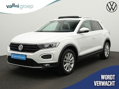 Volkswagen T-Roc - 1.5 TSI 150 pk Sport | Panoramadak | Navigatie | Parkeersensoren voor/achter