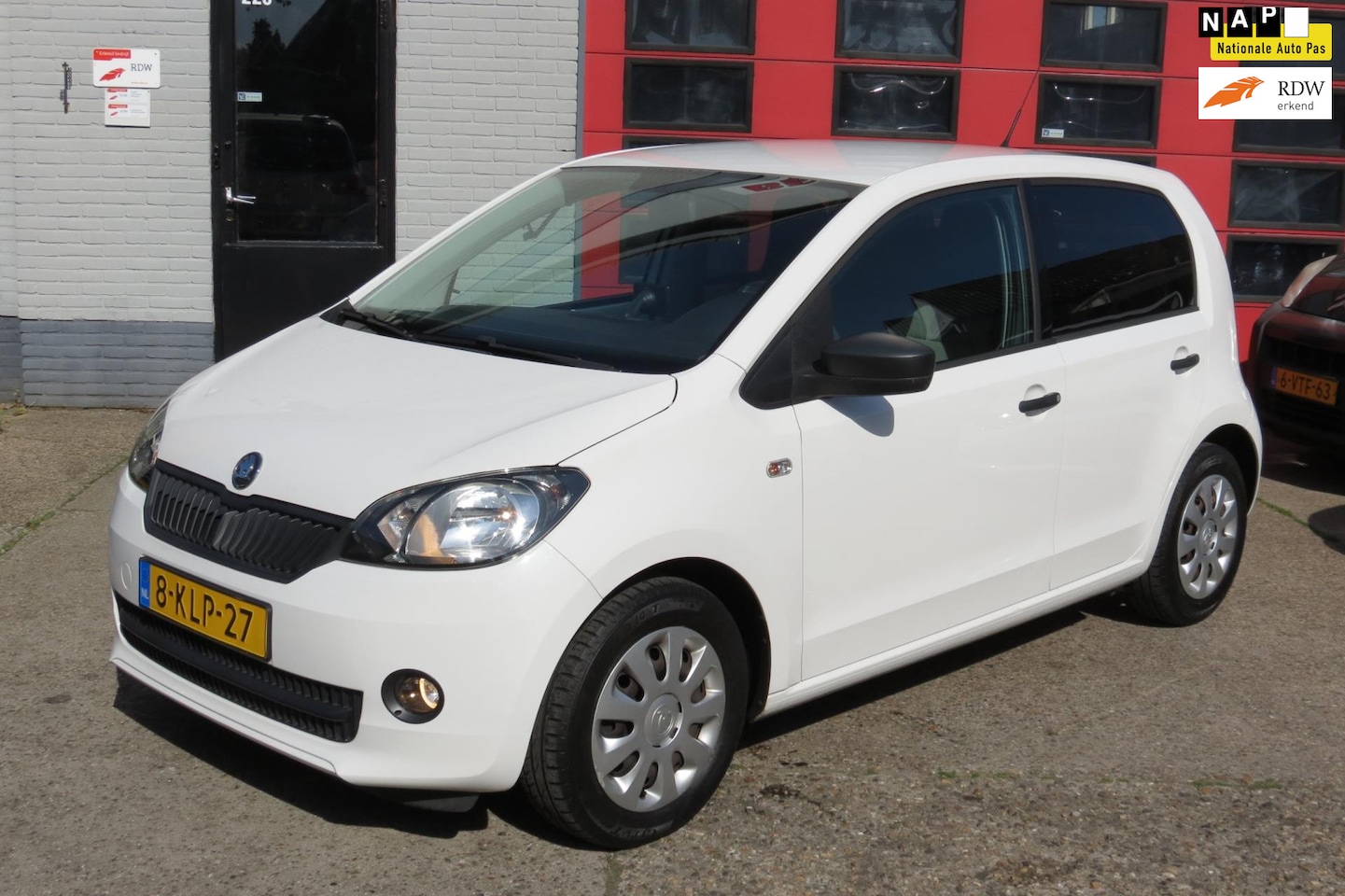 Skoda Citigo - 1.0 Greentech Arctic 1.0 Greentech Arctic ,AIRCO, NAVI , ELEK PAKKET - AutoWereld.nl